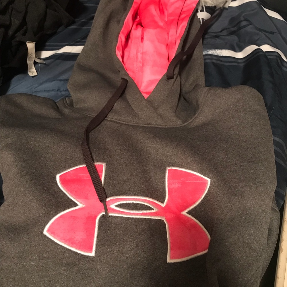 Under Armour Sweatshirt